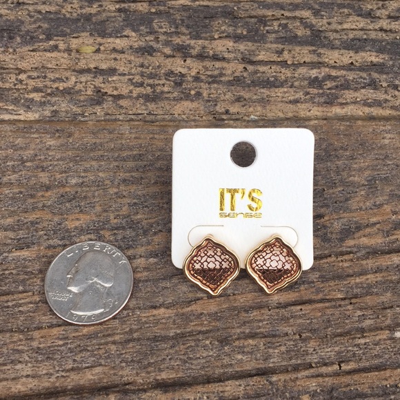 {It's Sense}Rose/GoldMarquee FiligreeEarrings - Picture 4 of 4